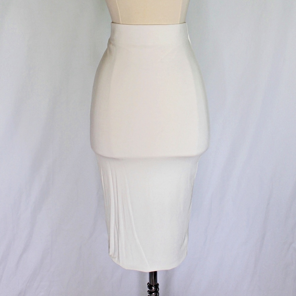 DASH White Stretch Pinup Pencil Skirt By Kim Kardashian